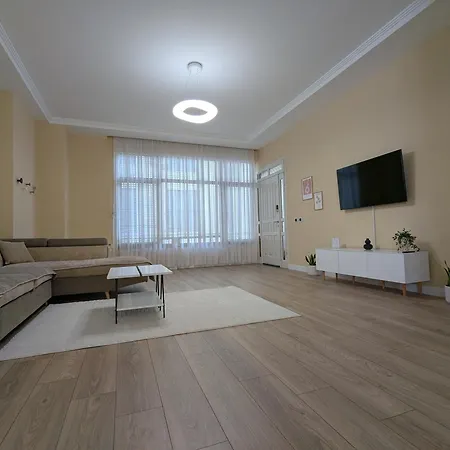 9-2b Apartment